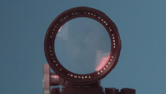 Image of a 200mm lens